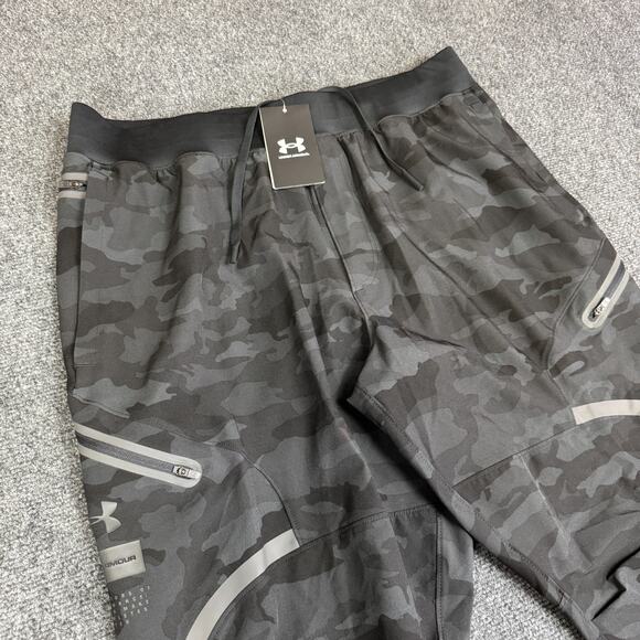 Under Armour UA Unstoppable Cargo Pants Mens XL Camo Black 1352026-008 NWT - Picture 1 of 10